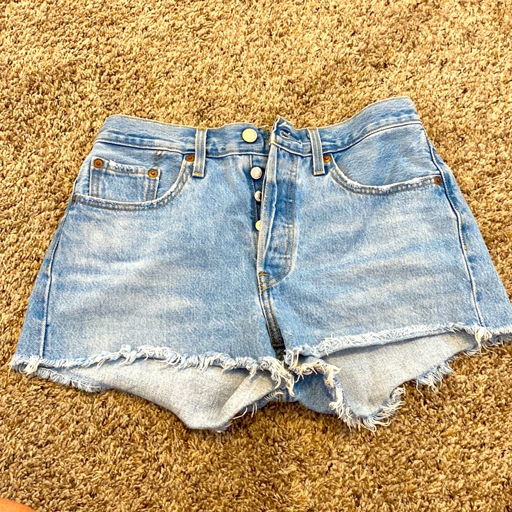 Levi’s shorts